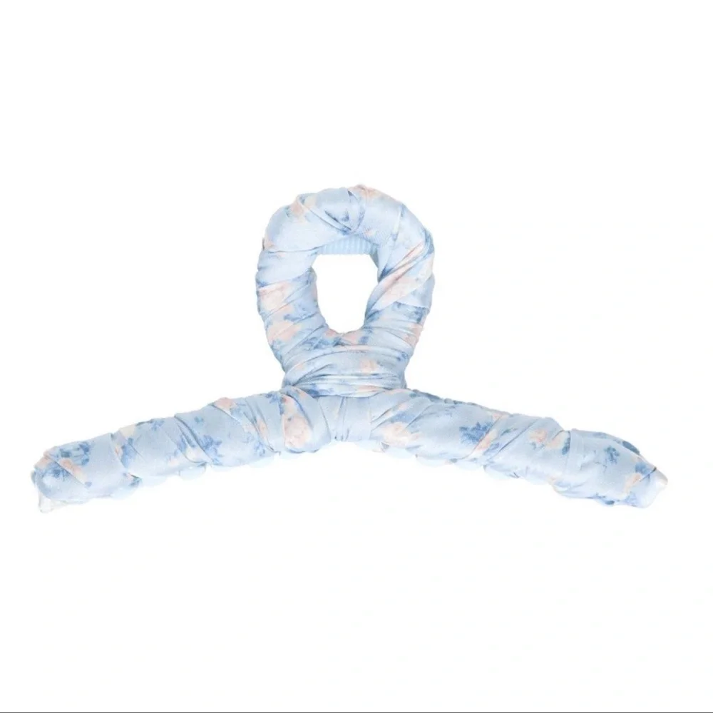 LoveShackFancy X Goody 🎀 Everblooming Rosettes Fabric Wrap Claw Clip NWT